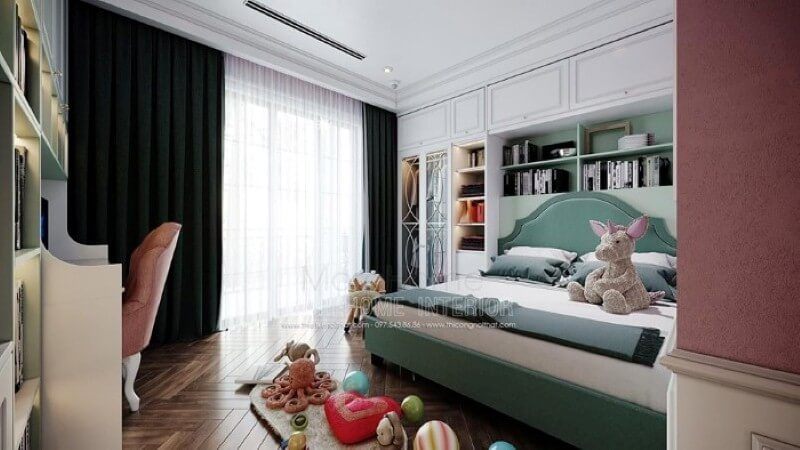 Trang trí nội thất phòng ngủ bé gái ấn tượng với bố trí giường ngủ, kệ tủ trang trí khoa học giúp không gian thông thoáng tối đa nhưng vẫn đảm bảo công năng, tính thẩm mỹ.